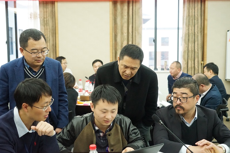 15571127231477940KmZ.jpg 3.jpg